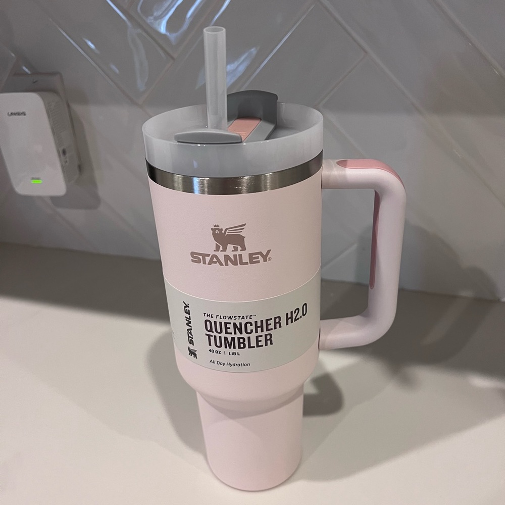 Stanley 40 oz Rose Quartz Quencher